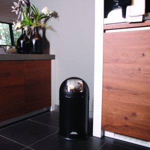 Kickcan 33L Đen mờ