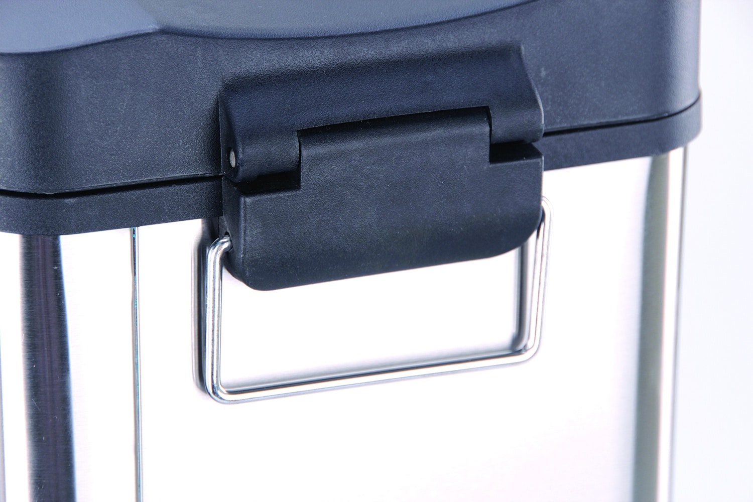 Rejoice Thùng rác đạp chân 12L Inox mờ