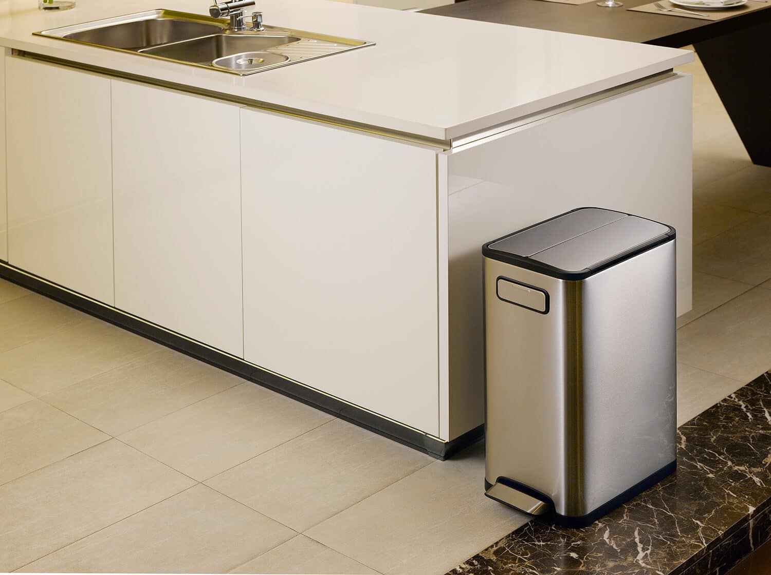 Ecofly Thùng rác đạp chân 30L Inox mờ