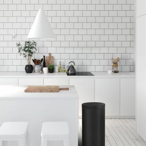 Serene Thùng rác đạp chân 30L Đen mờ