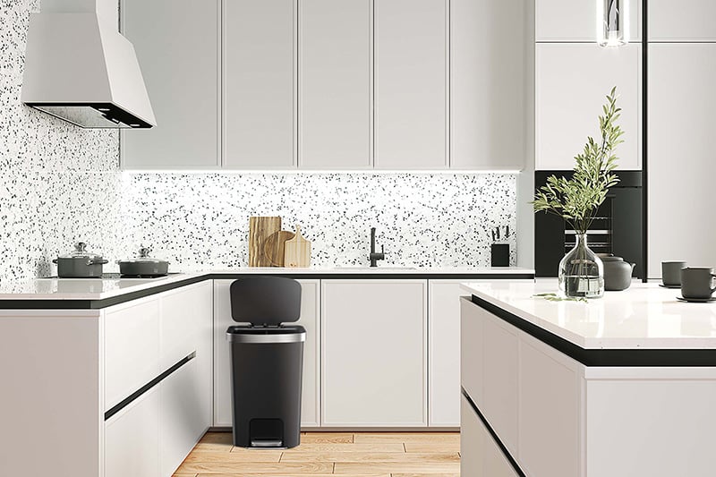 Hana 1 Thùng rác đạp chân 50L Đen Plastic