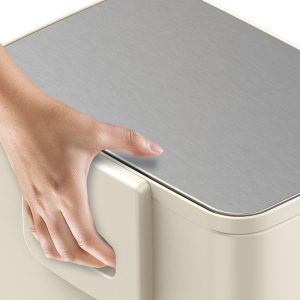 Marina Thùng rác đạp chân 30L Trắng kem