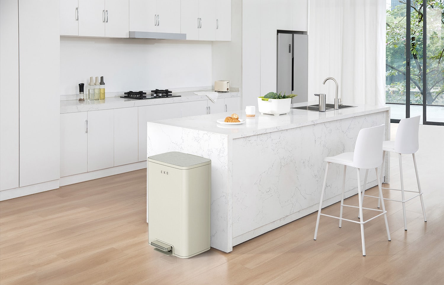 Marina Thùng rác đạp chân 50L Trắng kem
