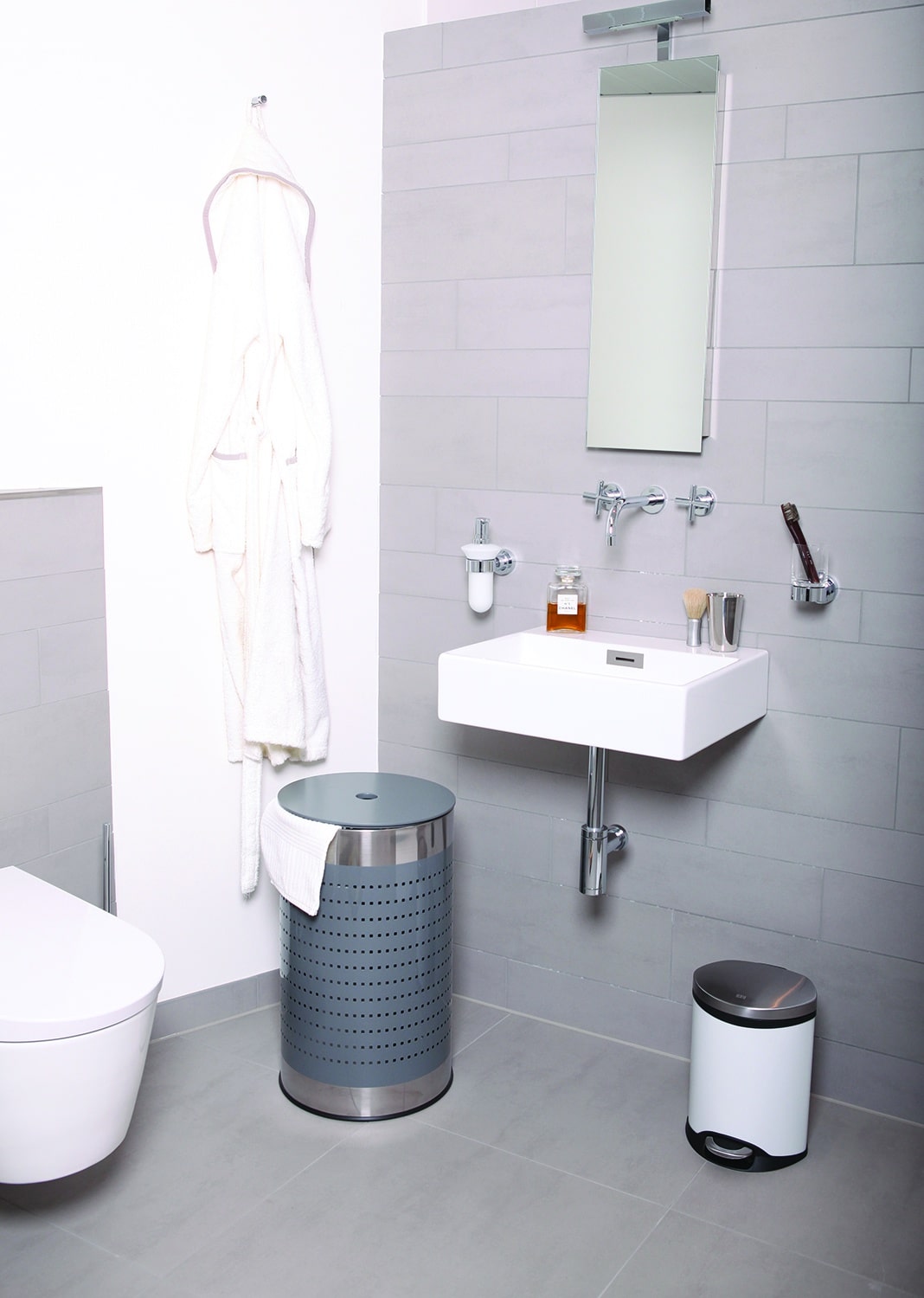 Shell Bin Thùng rác đạp chân 6L Trắng