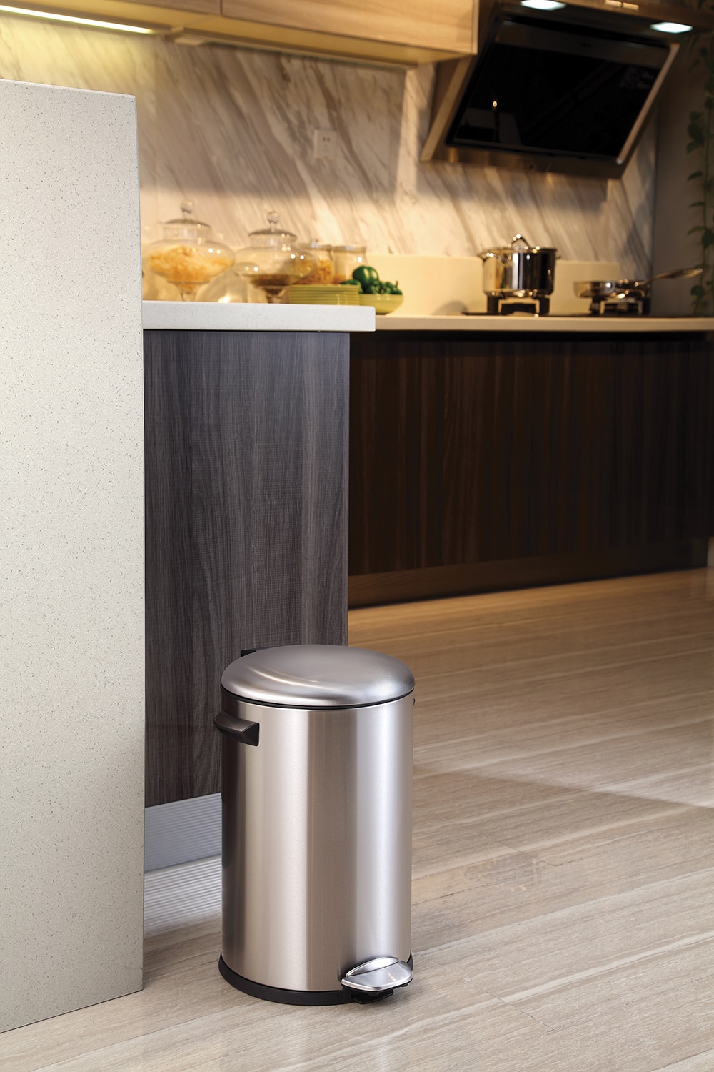 Belle Deluxe Thùng rác đạp chân 20L Inox mờ