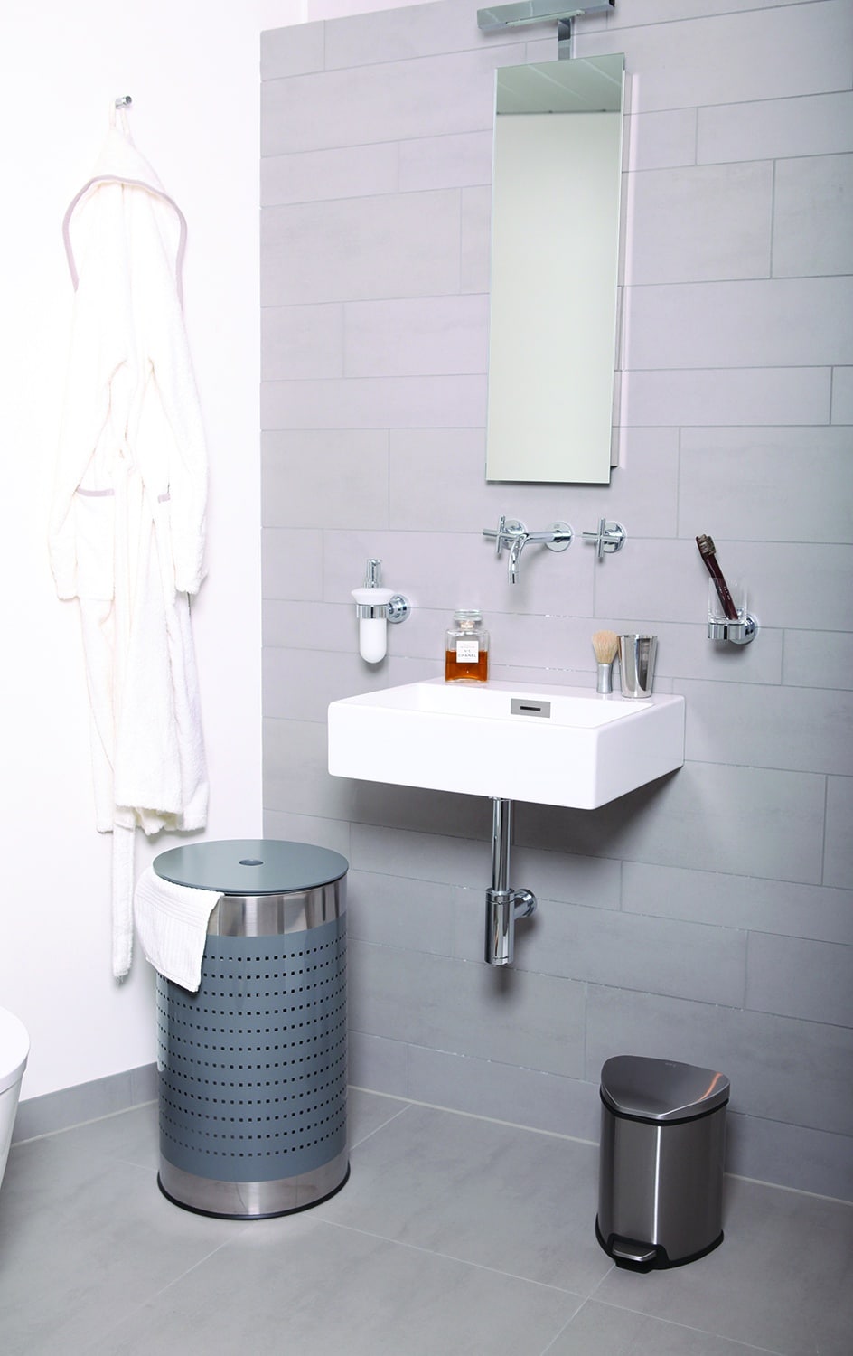 Grace Thùng rác đạp chân 5L Inox mờ