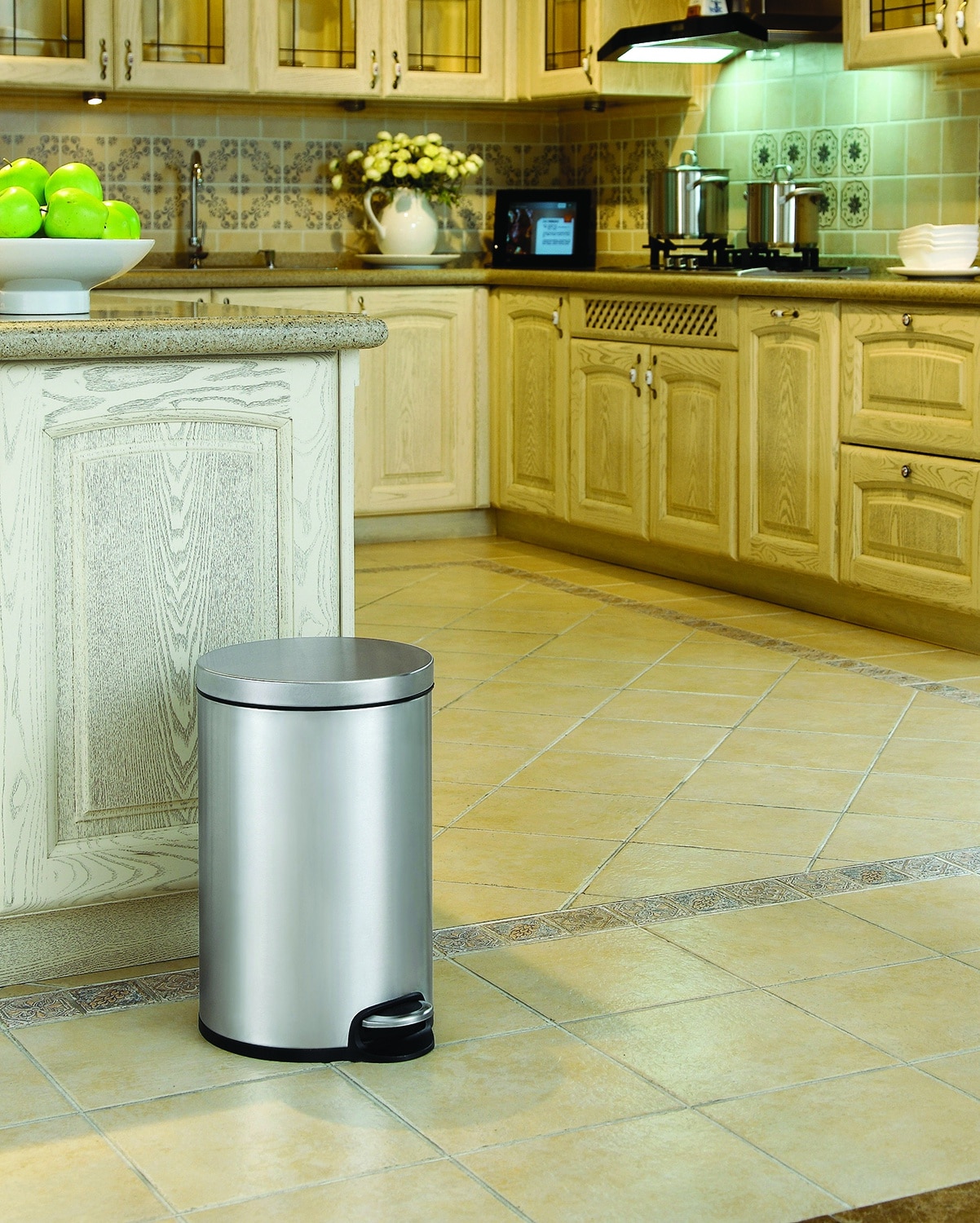 Serene Thùng rác đạp chân 12L Inox mờ