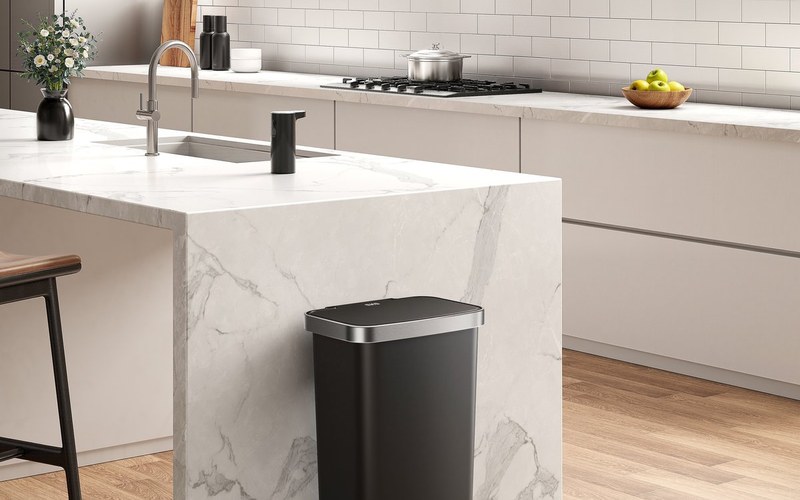 Thùng rác bị mùi hôi - nguyên nhân và cách xử lý từ gốc
