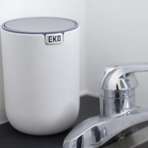 Thùng rác để bàn EKO Fandy EK9206 1.5L màu trắng